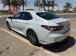 تۆیۆتا کامری